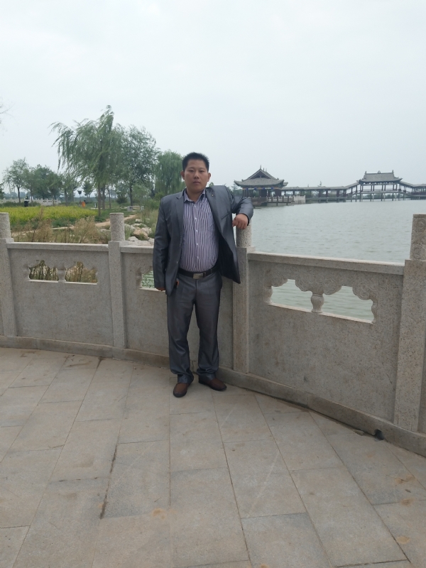 寻找爱的第一张照片--南昌相亲服务中心