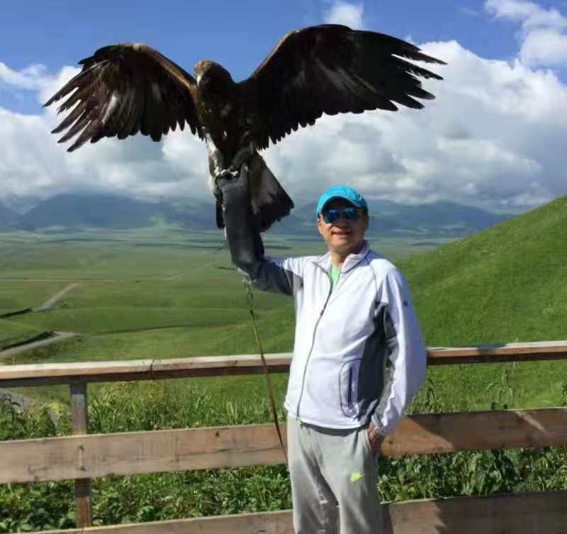 怀抱清风的第一张照片--南昌相亲服务中心