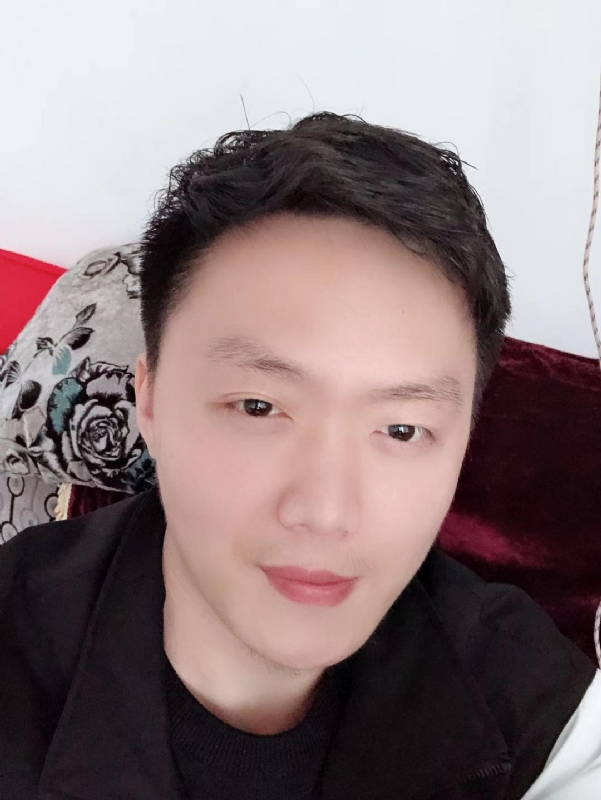 执迷的鲸鱼的第一张照片--南昌相亲服务中心