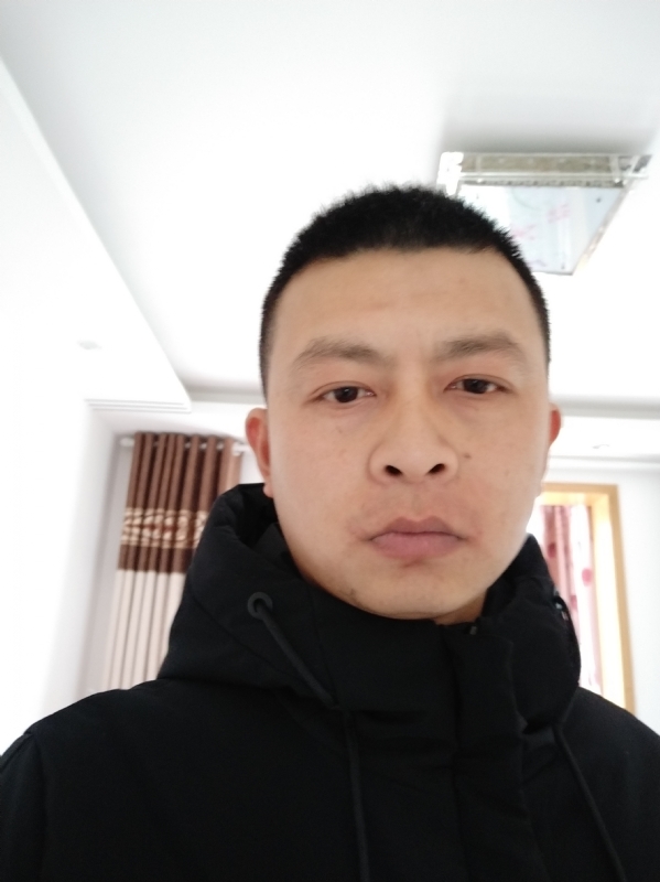 吴伟899的第一张照片--南昌相亲服务中心