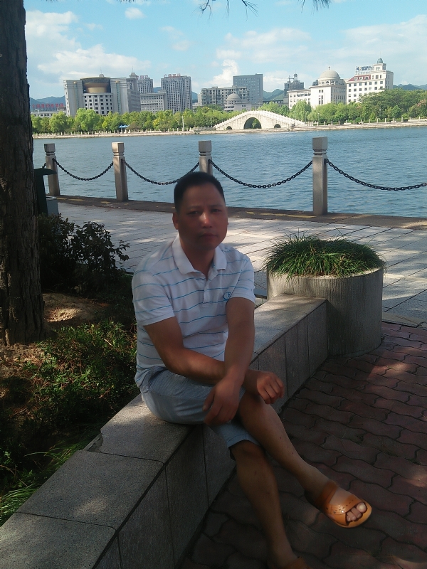 尹力的第一张照片--南昌相亲服务中心