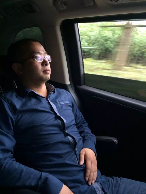 世界那么大的第三张照片--南昌相亲服务中心