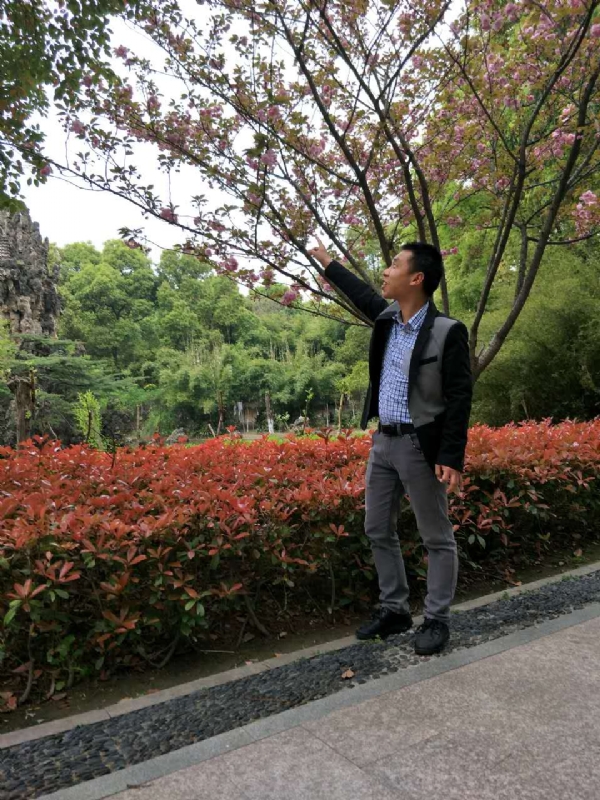 坦诚的第一张照片--南昌相亲服务中心