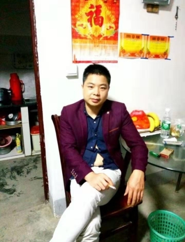 蓝色的微笑的第一张照片--南昌相亲服务中心