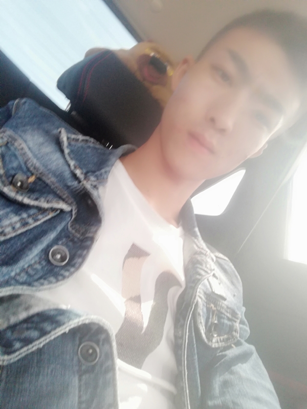 傻雕的第一张照片--南昌相亲服务中心