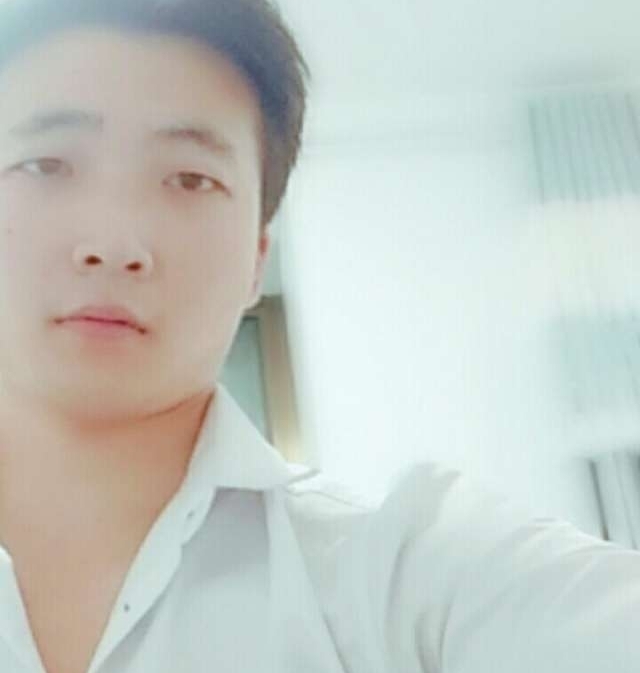 华英雄的第一张照片--南昌相亲服务中心