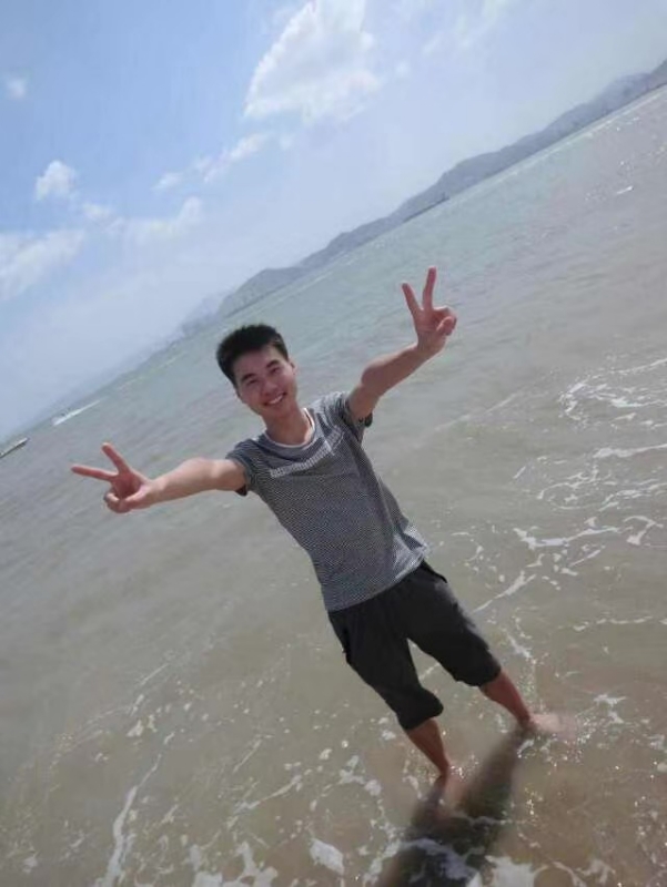 鱼头zzz的第二张照片--南昌相亲服务中心