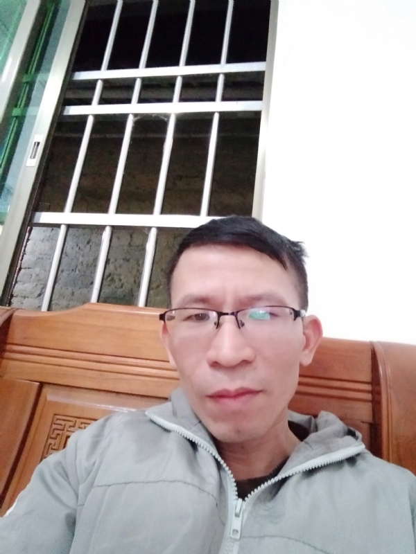 奋斗的第一张照片--南昌相亲服务中心