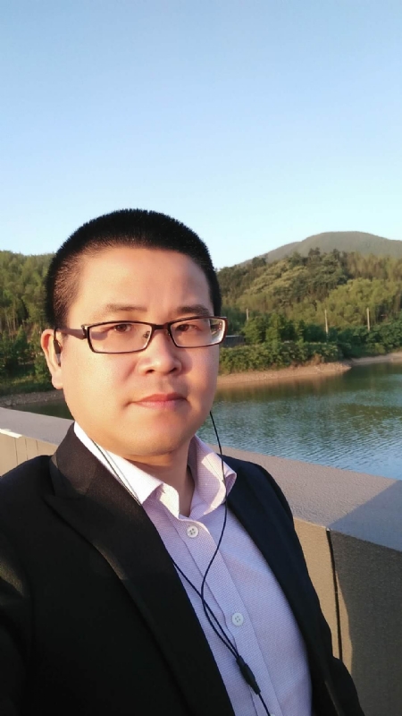 顾律师的第三张照片--南昌相亲服务中心