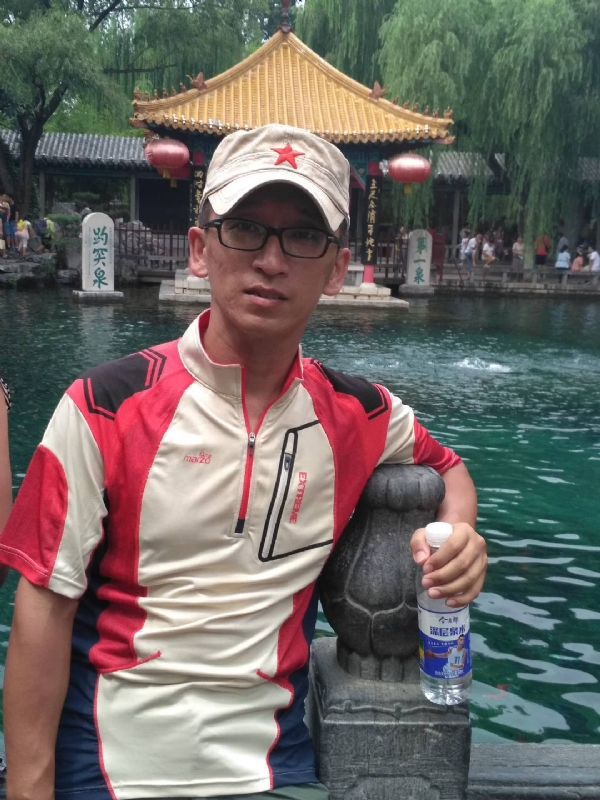 晓峰的第二张照片--南昌相亲服务中心