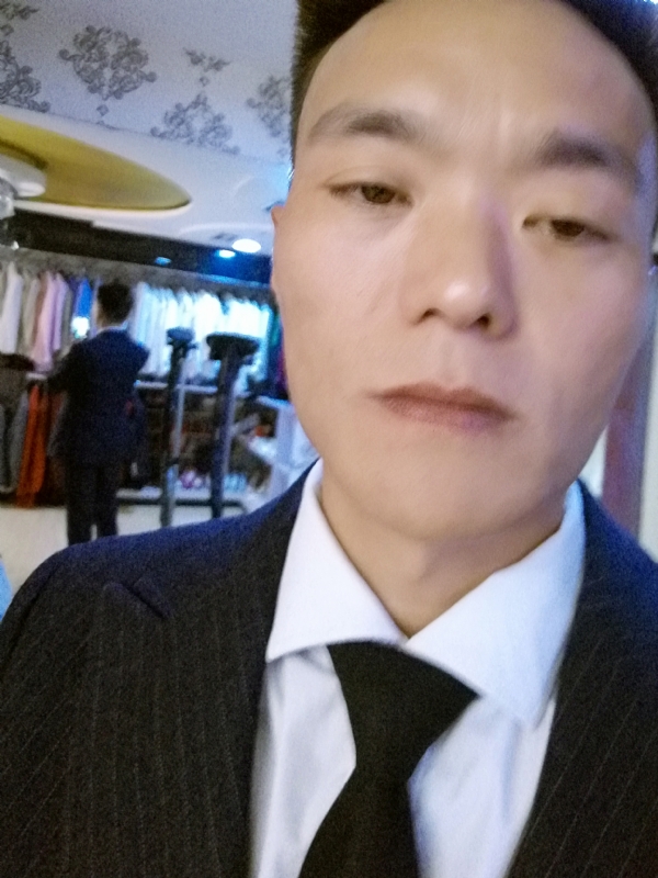 醉酒的蝴蝶的第二张照片--南昌相亲服务中心