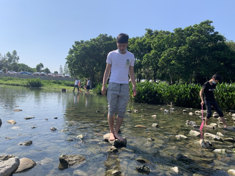 放假吃鸡的第二张照片--南昌相亲服务中心