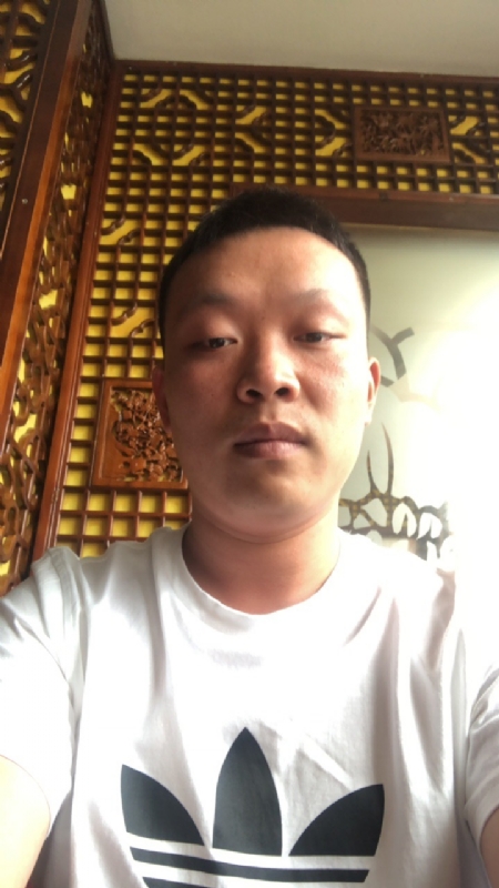 唐子龙的第一张照片--南昌相亲服务中心