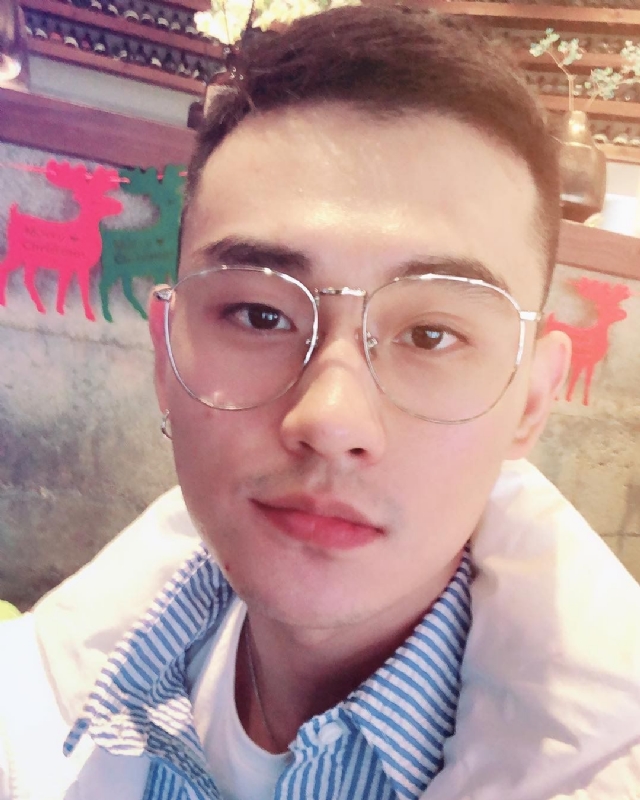 胡强很孤单的第一张照片--南昌相亲服务中心