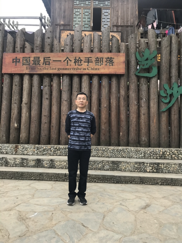 屯里的富豪的第一张照片--南昌相亲服务中心