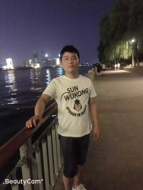 古月的第二张照片--南昌相亲服务中心