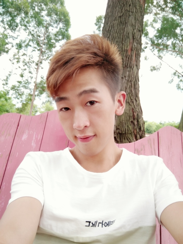 一觉睡到小时候的第一张照片--南昌相亲服务中心