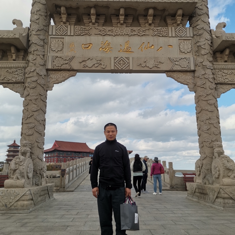 向日葵的微笑的第一张照片--南昌相亲服务中心