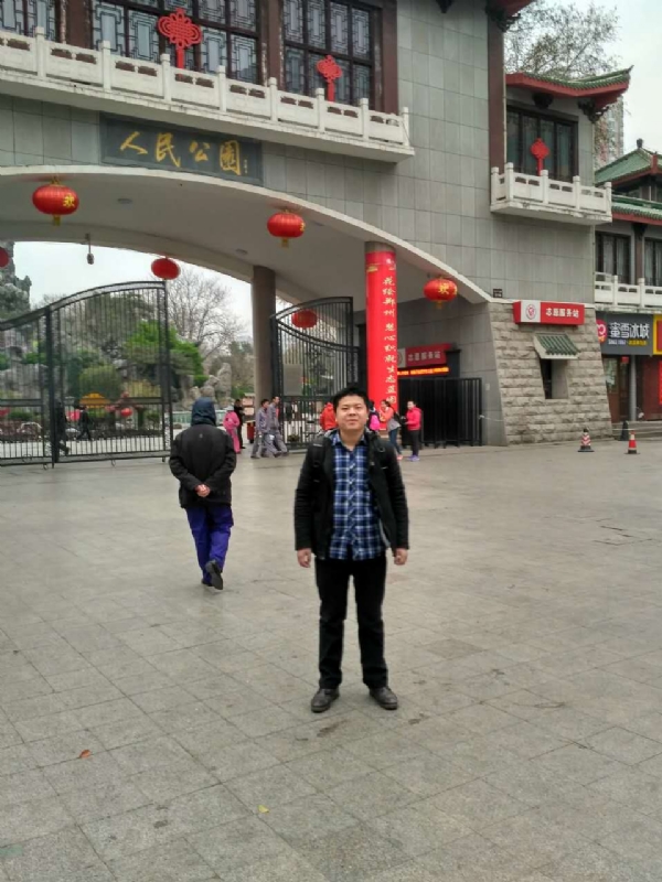 在奋斗的第一张照片--南昌相亲服务中心