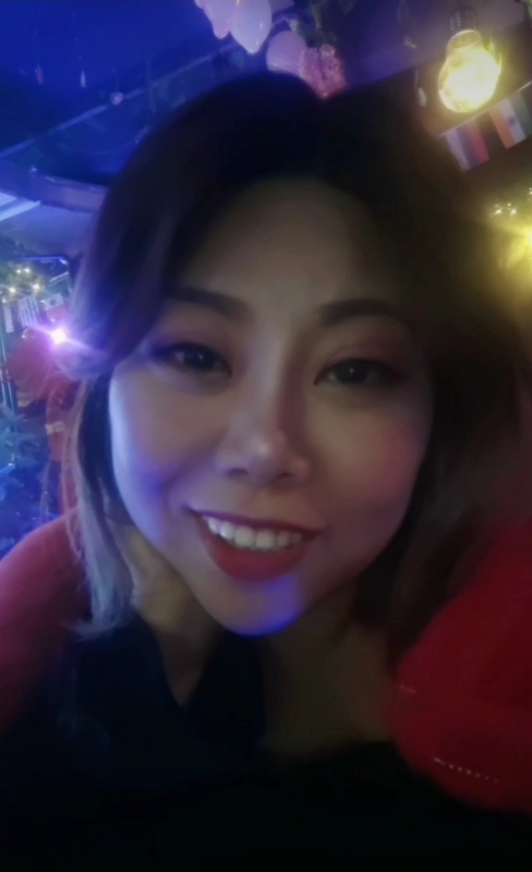 收快递的费仙女的第一张照片--南昌相亲服务中心