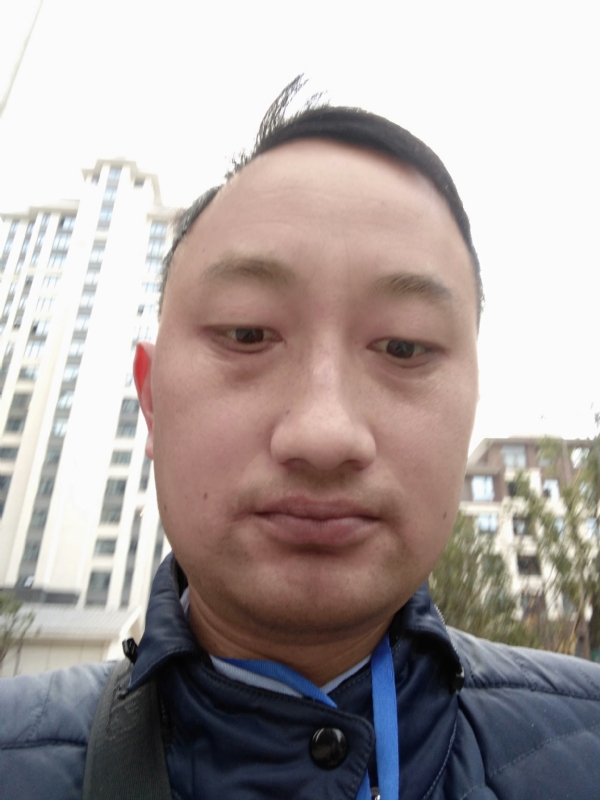 老男人的第一张照片--南昌相亲服务中心