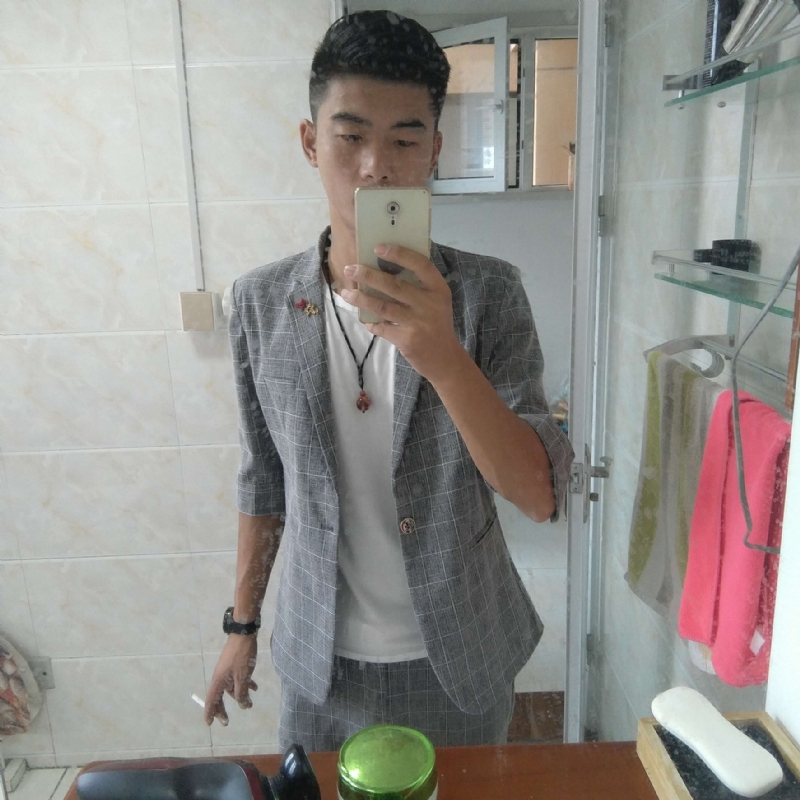 会淹死的鱼的第一张照片--南昌相亲服务中心