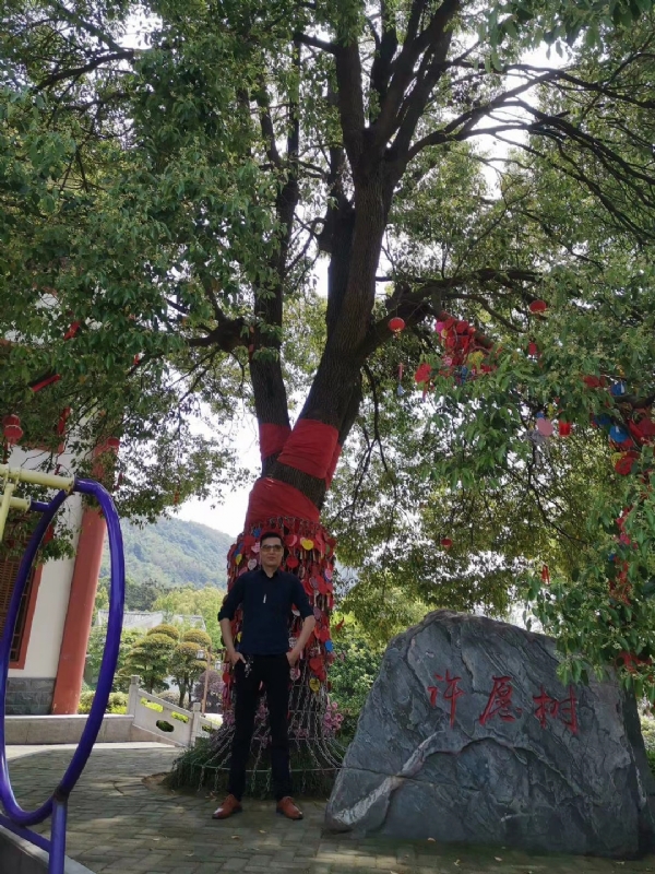 霸气的第一张照片--南昌相亲服务中心