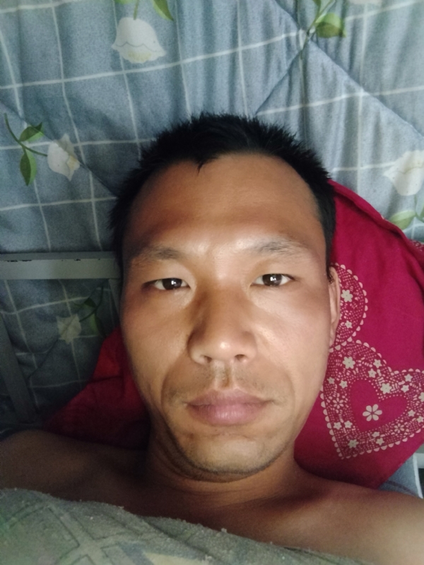 弘扬的第一张照片--南昌相亲服务中心