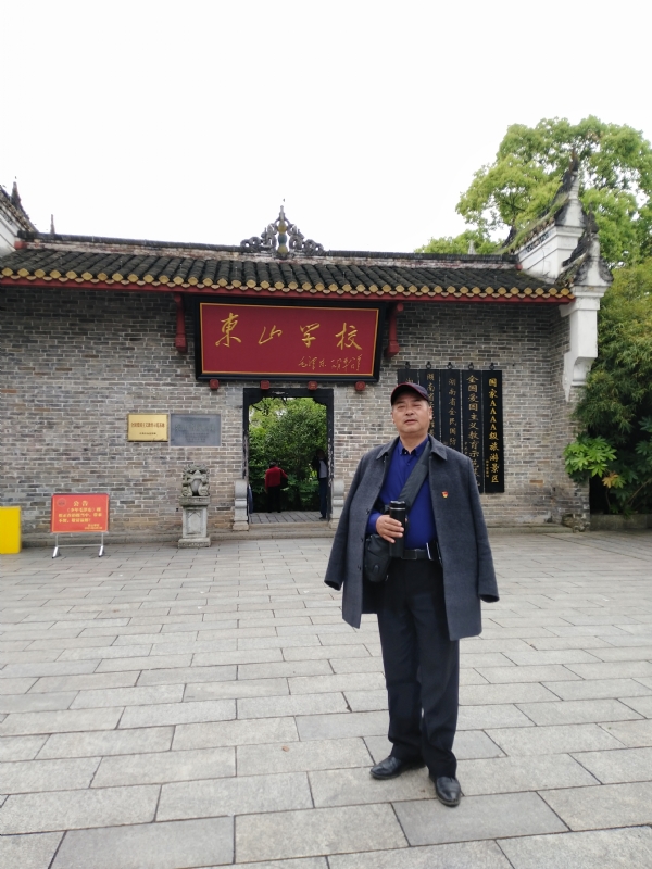 孤独的老帅的第二张照片--南昌相亲服务中心