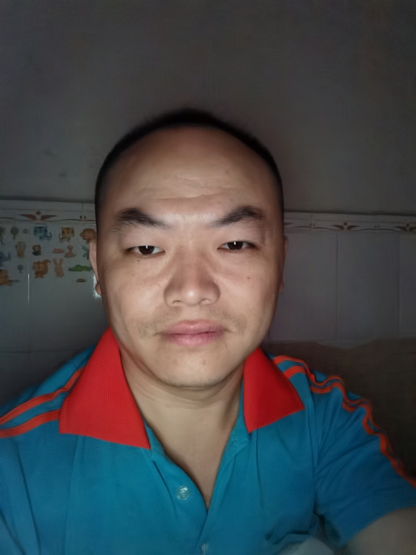 与子携老的第二张照片--南昌相亲服务中心