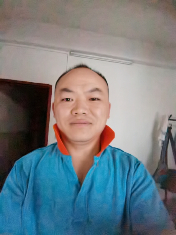 与子携老的第四张照片--南昌相亲服务中心