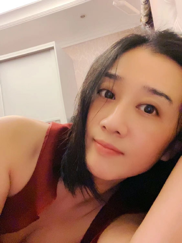 HongYu的第一张照片--南昌相亲服务中心