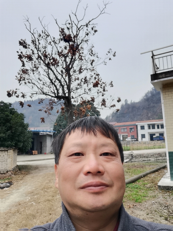 苏众青春冲浪的第一张照片--南昌相亲服务中心