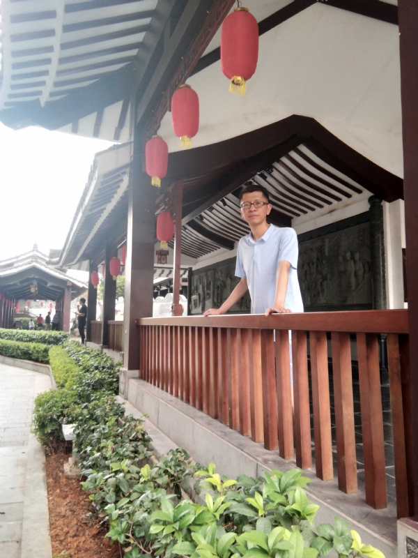 lijian的第一张照片--南昌相亲服务中心