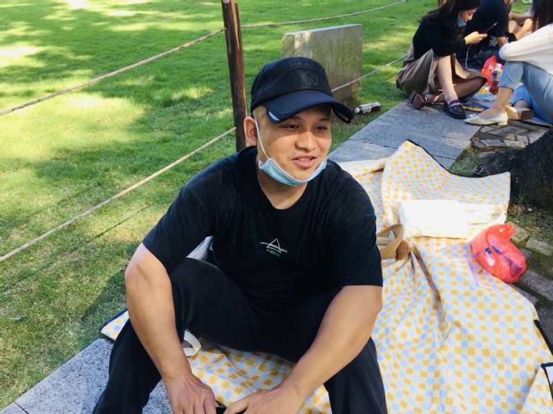好大一颗石头的第一张照片--南昌相亲服务中心