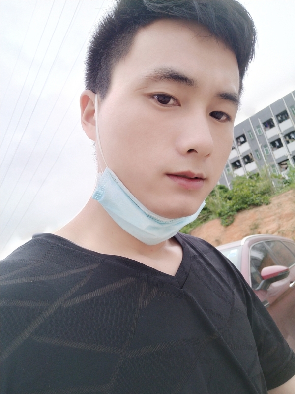 何凡的第二张照片--南昌相亲服务中心