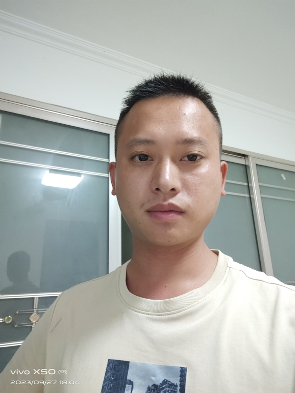 小yan同学的第一张照片--南昌相亲服务中心