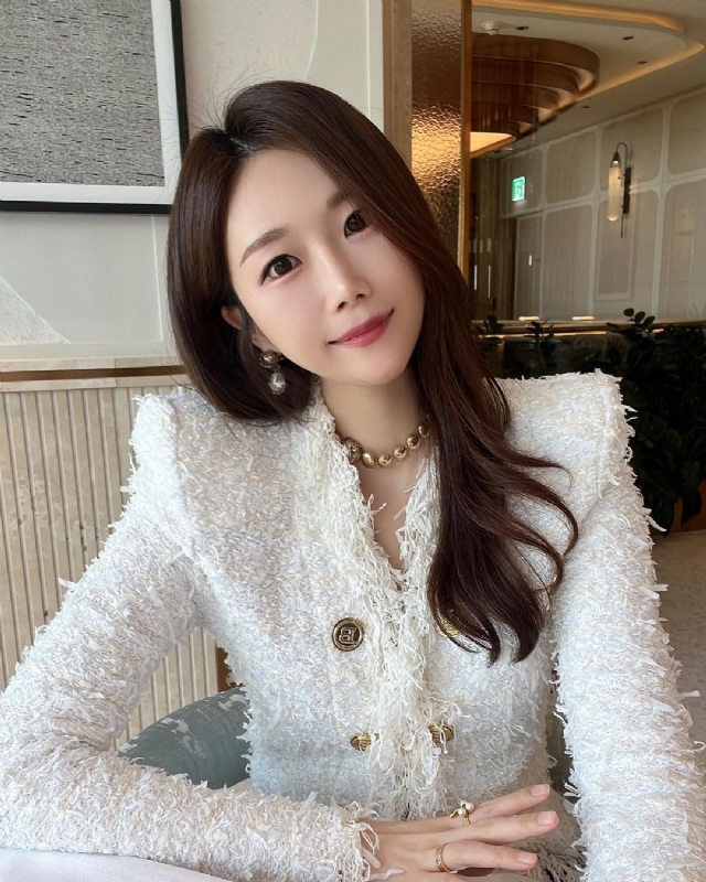 惠然的第一张照片--南昌相亲服务中心