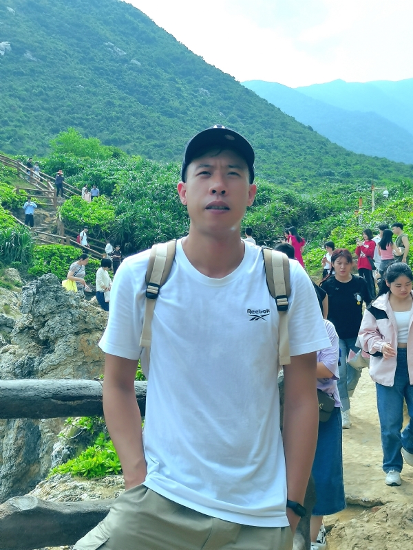 吴生的第二张照片--南昌相亲服务中心