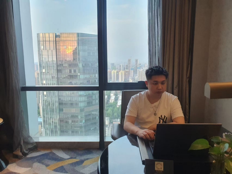 ying的第一张照片--南昌相亲服务中心