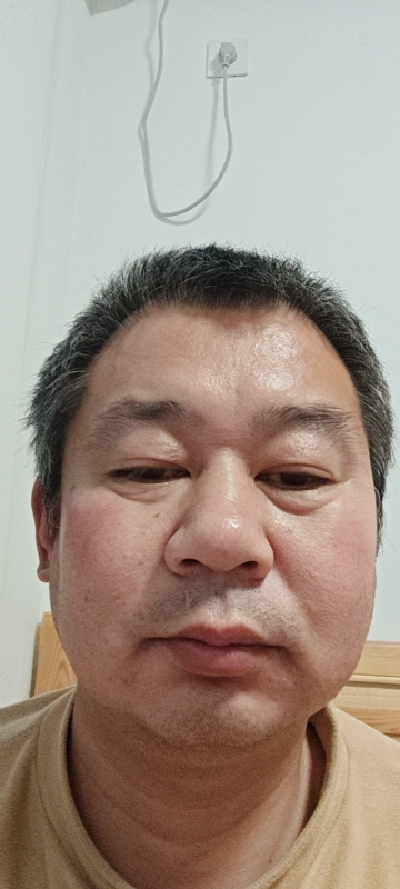 龙万的第一张照片--南昌相亲服务中心
