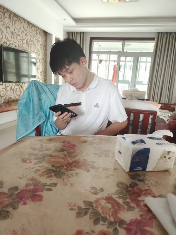 铁在烧的第一张照片--南昌相亲服务中心