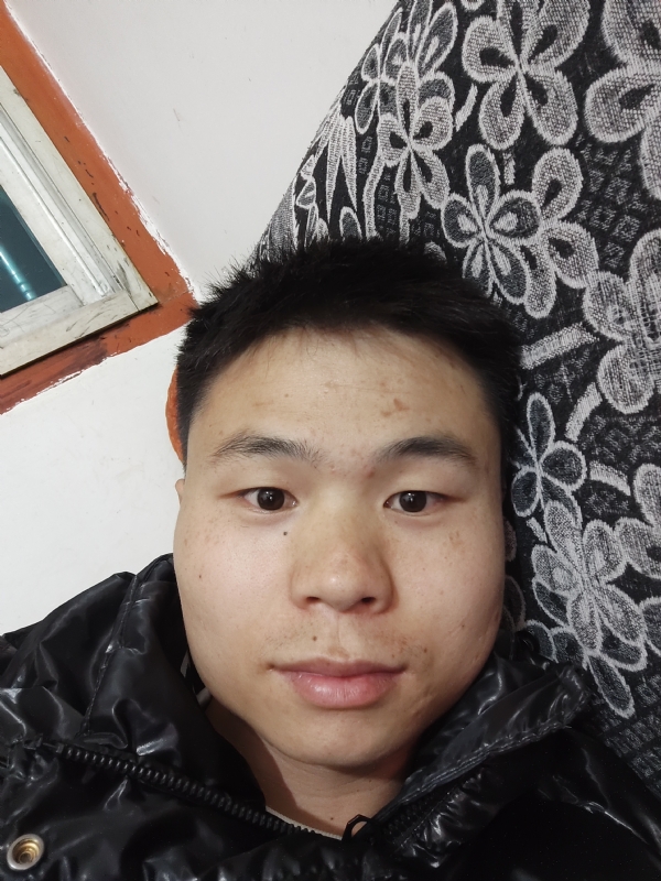 麒麟区幼儿园扛把子的第三张照片--南昌相亲服务中心