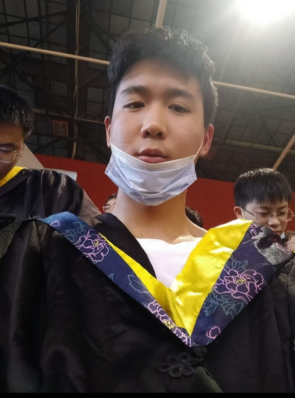 落落大方的第一张照片--南昌相亲服务中心