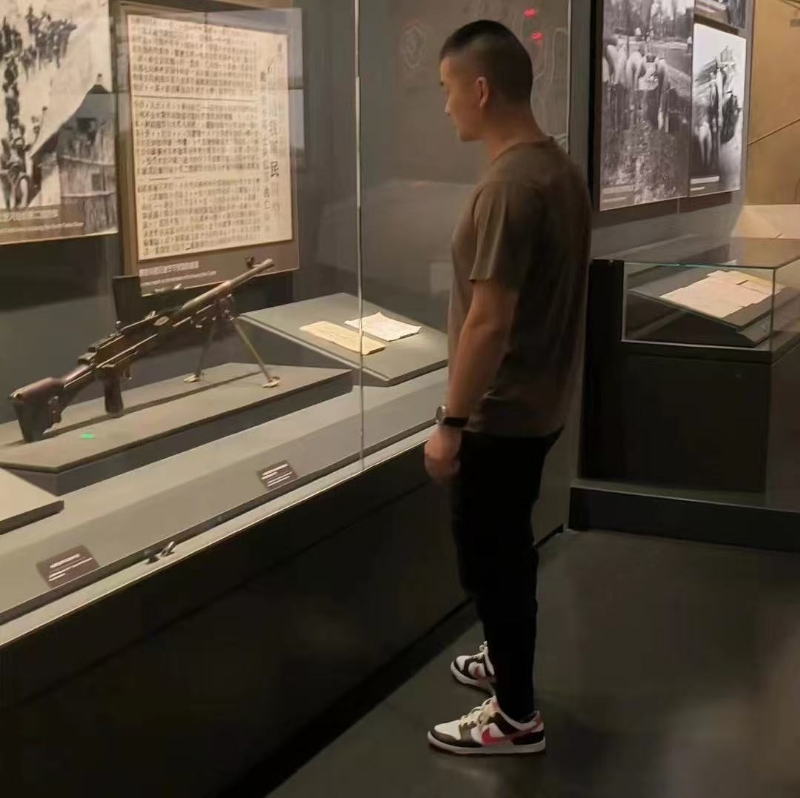 霸气的第一张照片--南昌相亲服务中心