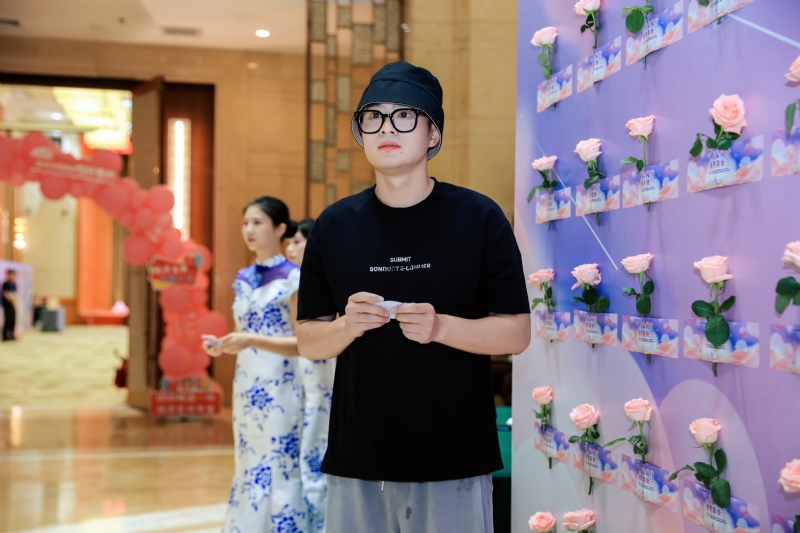 被驯服的象的第一张照片--南昌相亲服务中心