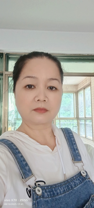 小巧玲珑的第一张照片--南昌相亲服务中心