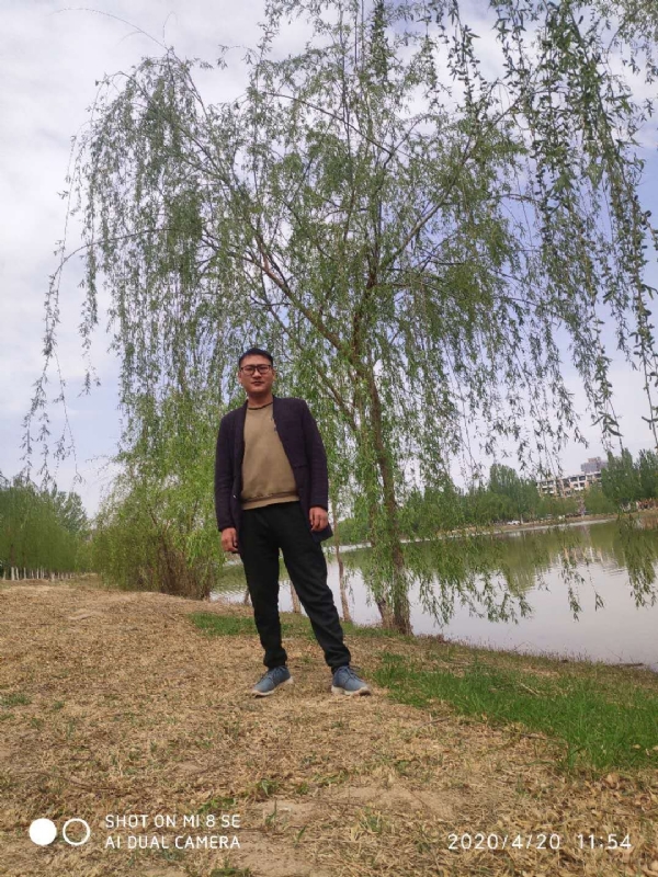 风中的烟头的第一张照片--南昌相亲服务中心