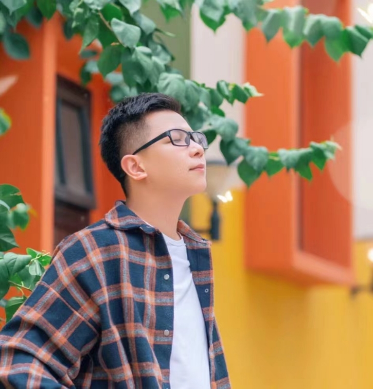 版本之子的第一张照片--南昌相亲服务中心