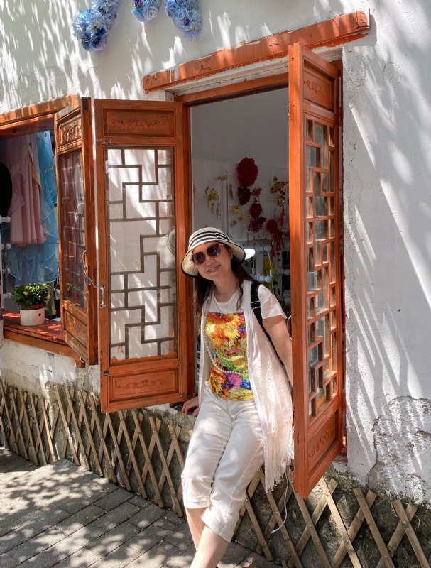 stella的第三张照片--南昌相亲服务中心